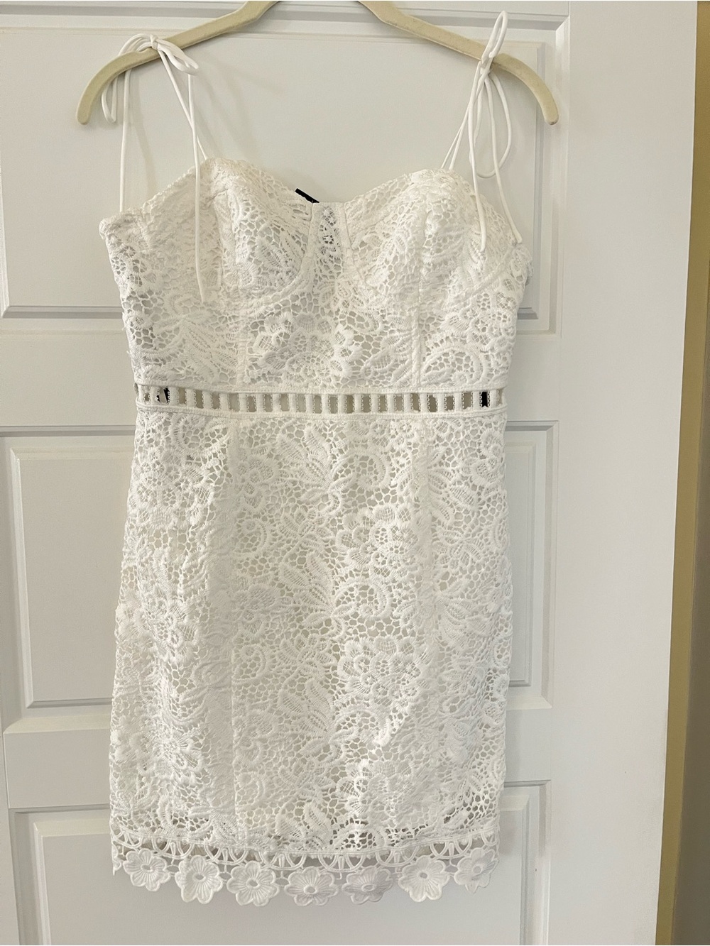 NWT Embroidered Bright White Dress